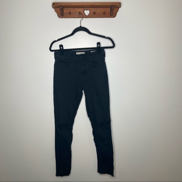 Bullhead | Black Distressed Skinny Jeans 5 - Picture 2 of 6